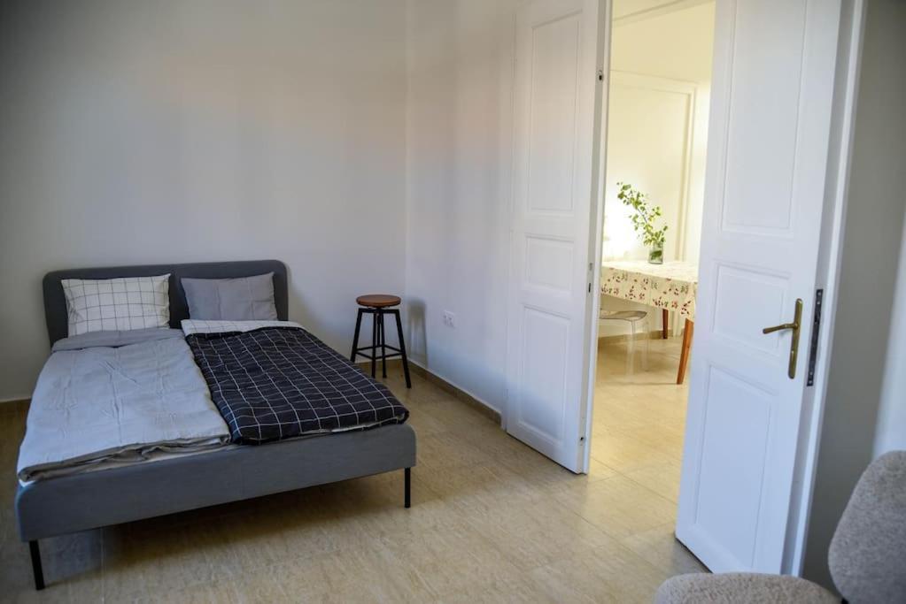 Parokia Apartman Es Coworking A Balaton Mellett Kaptalantoti 외부 사진