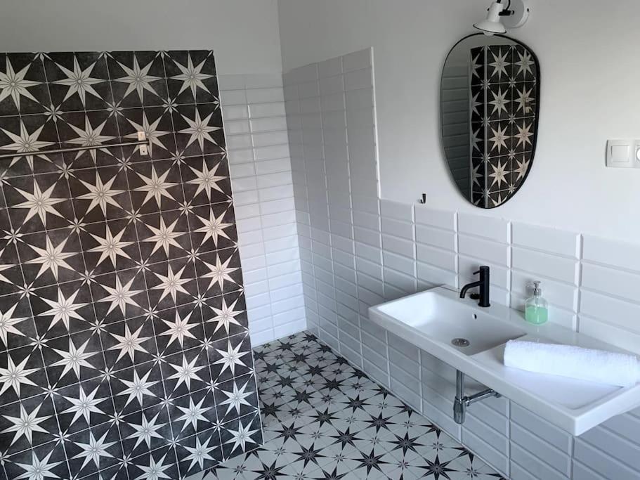 Parokia Apartman Es Coworking A Balaton Mellett Kaptalantoti 외부 사진